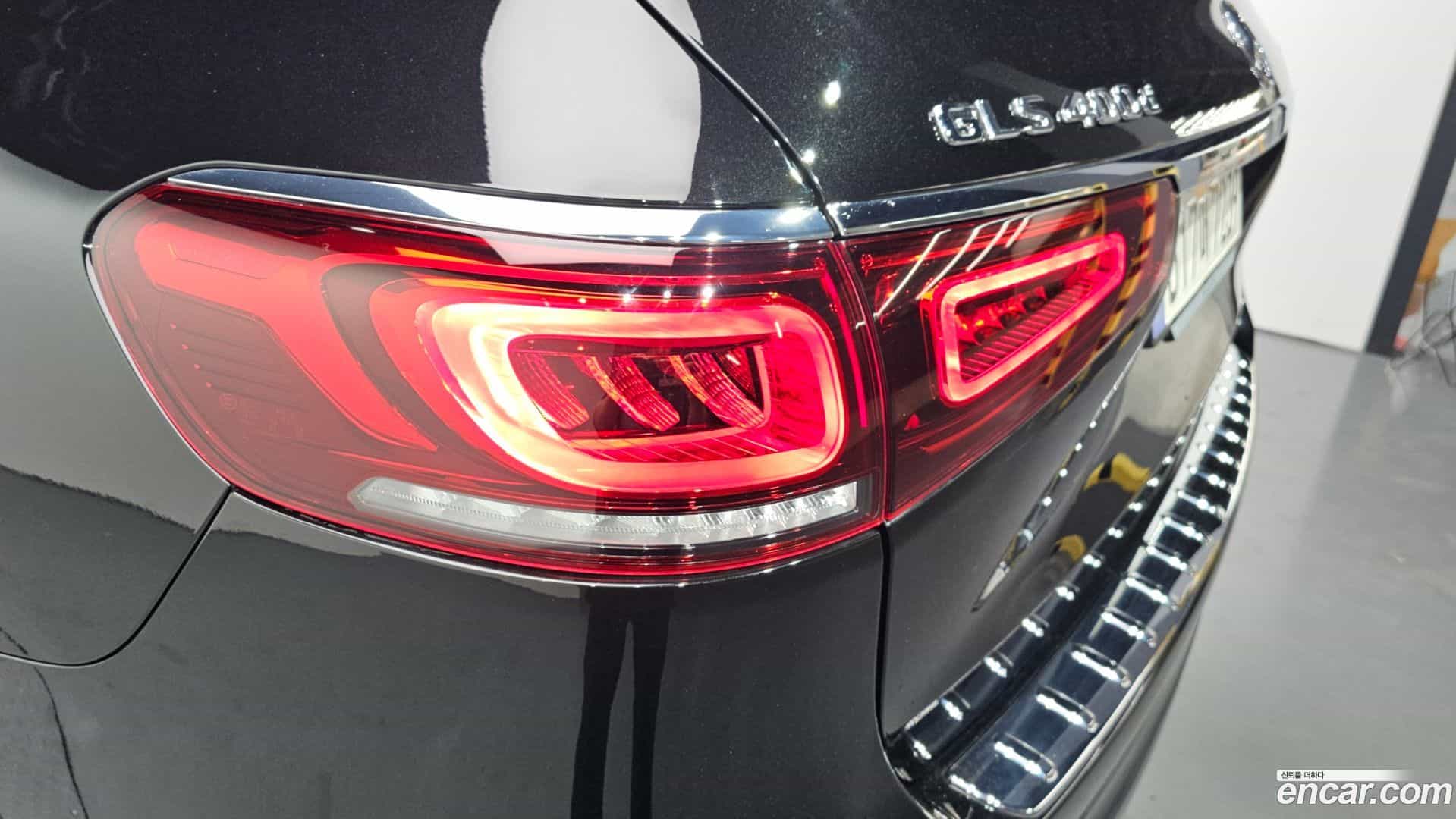 GLS-Class Mercedes-Benz 2023.4-OUTER-033