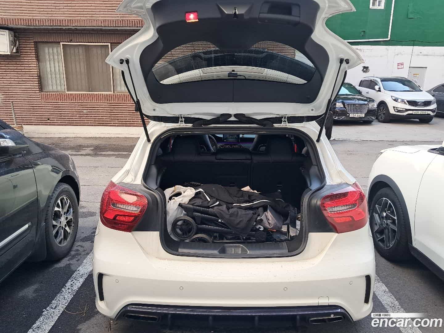 A-Class Mercedes-Benz 2016.8-INNER-009