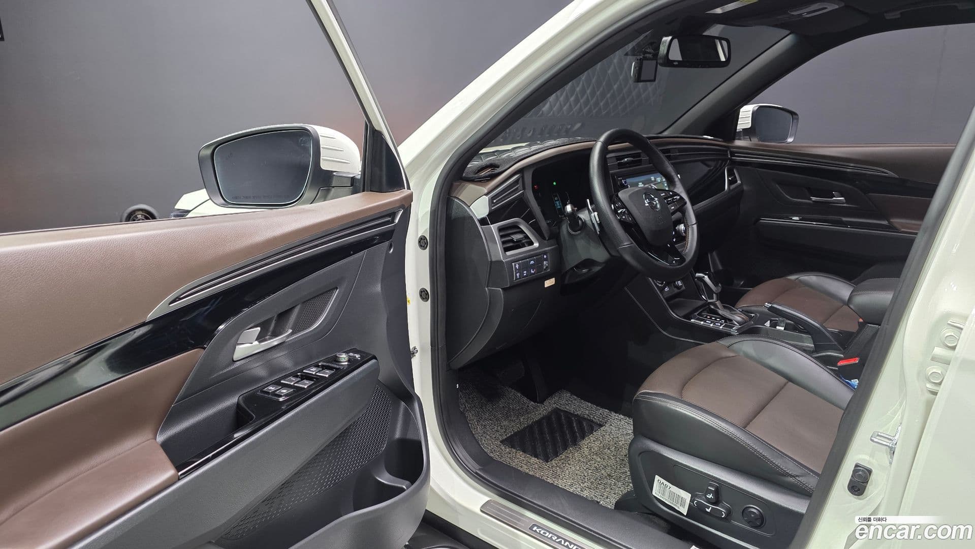 Main__Slider__Photo:KORANDO KG Mobility 2020.3-9