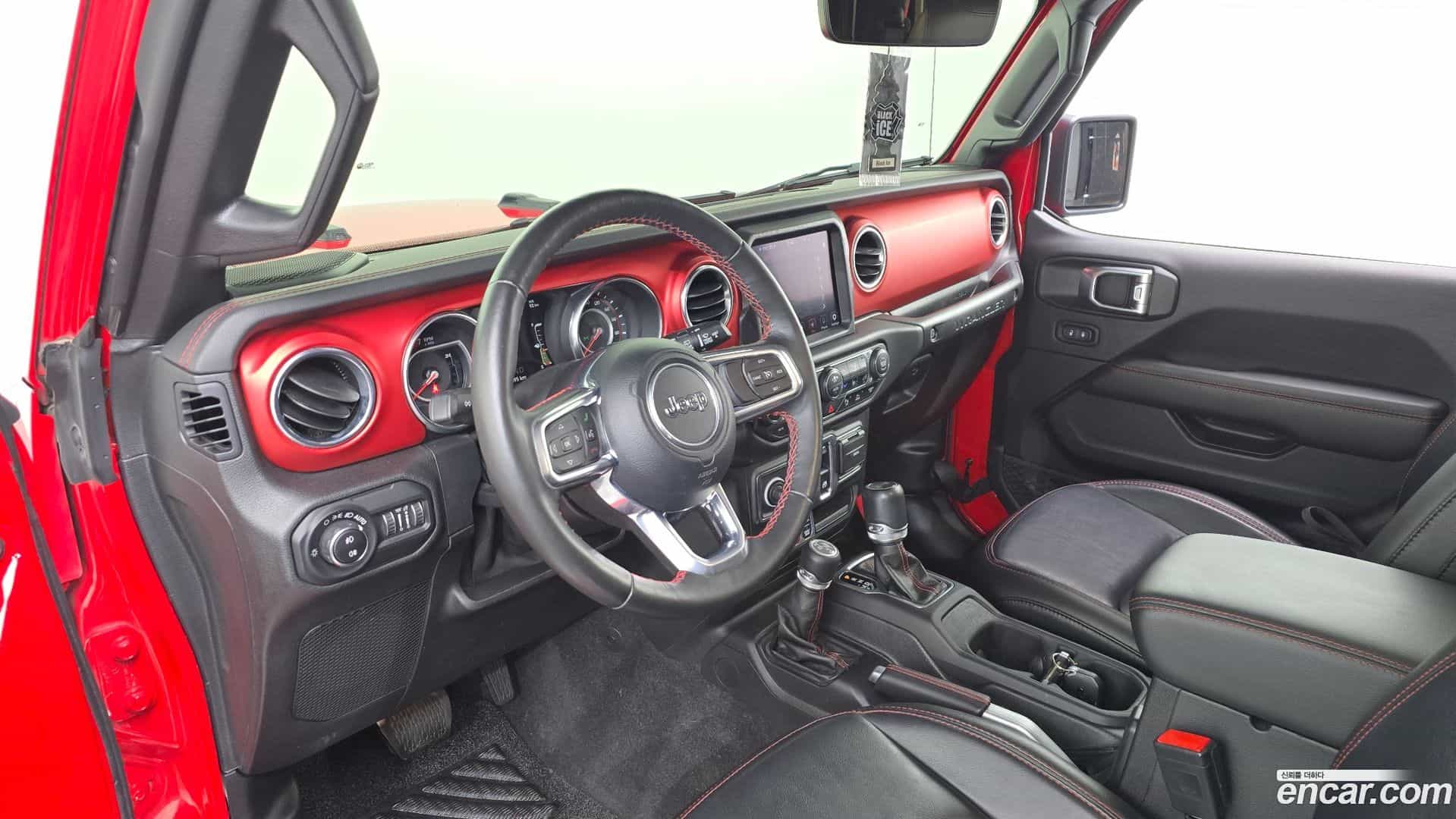 Wrangler Jeep 2021.0-INNER-007