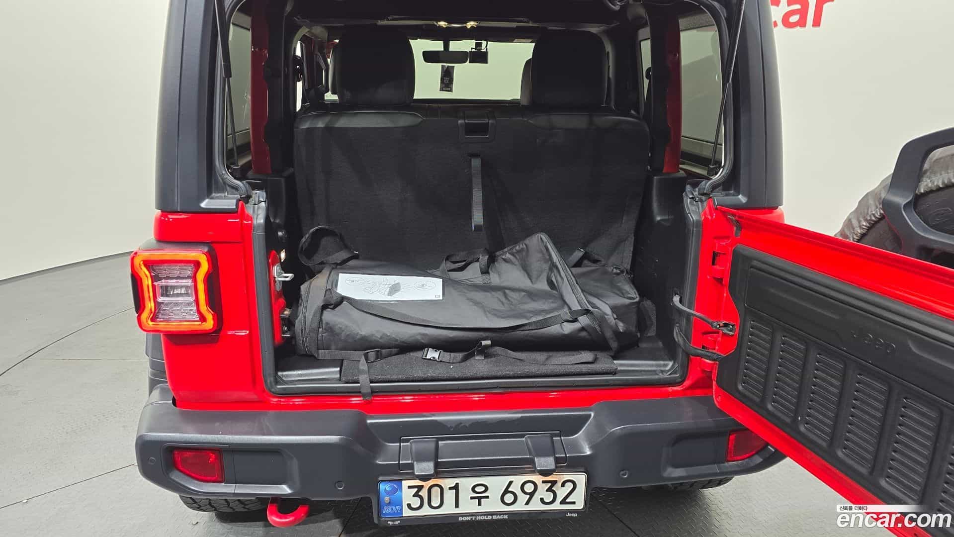 Wrangler Jeep 2021.0-OPTION-024