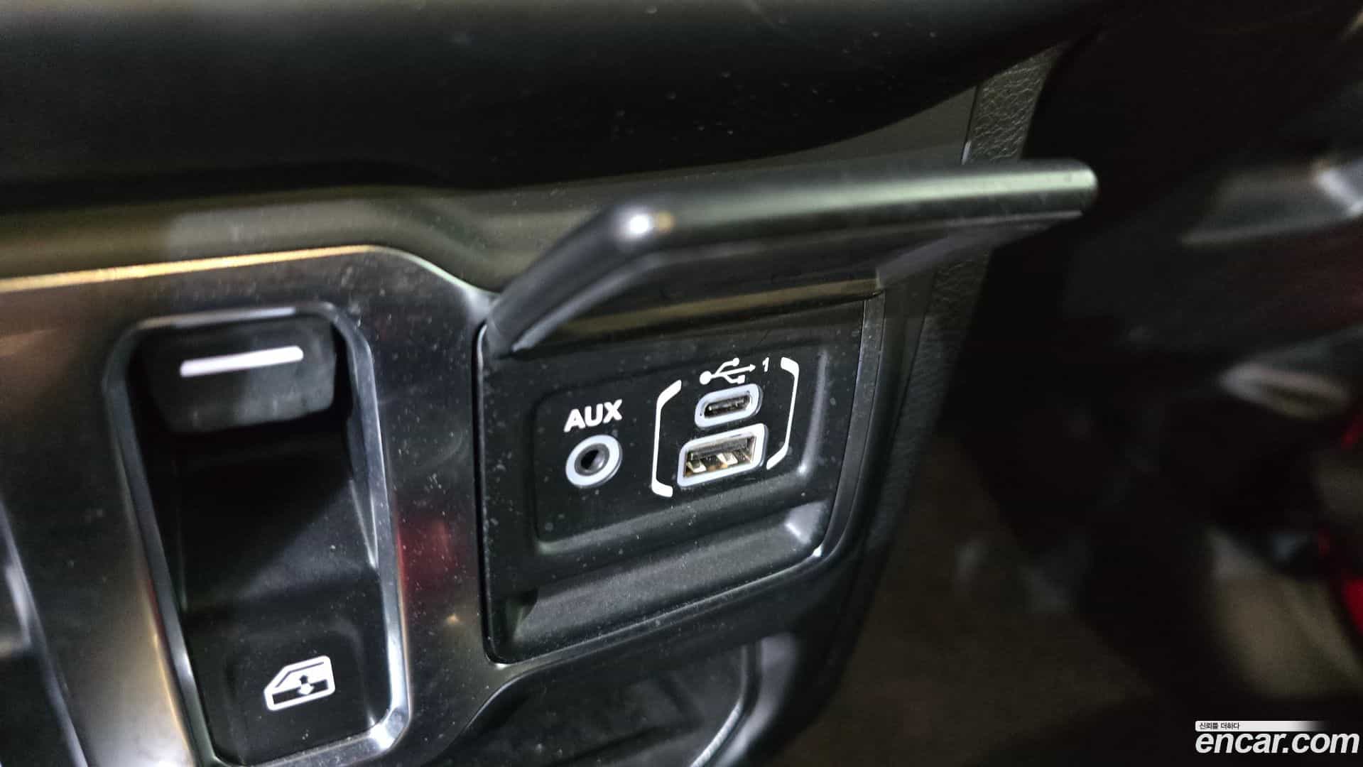 Wrangler Jeep 2021.0-OPTION-040