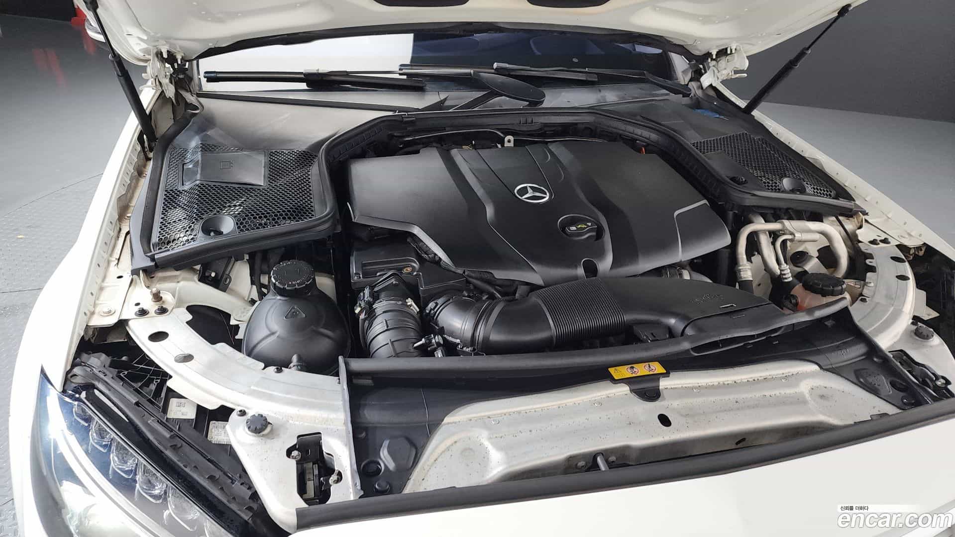 C-Class Mercedes-Benz 2017.3-OUTER-006