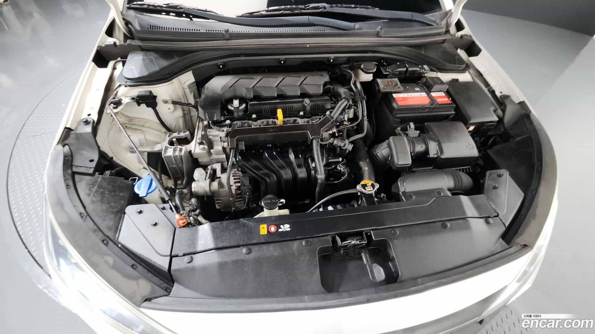 AVANTE Hyundai 2018.11-OUTER-006