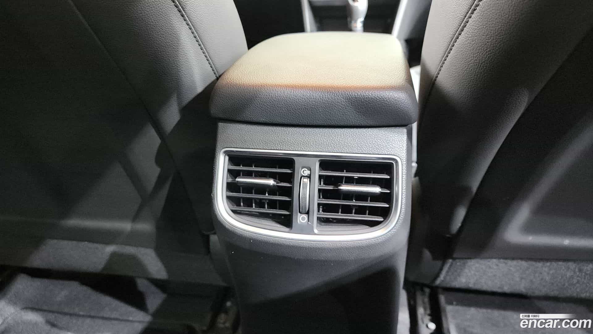AVANTE Hyundai 2018.11-OPTION-043