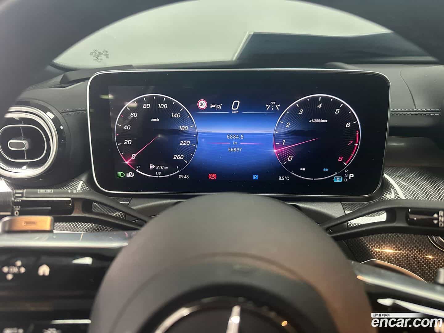 C-Class Mercedes-Benz 2022.3-INNER-008