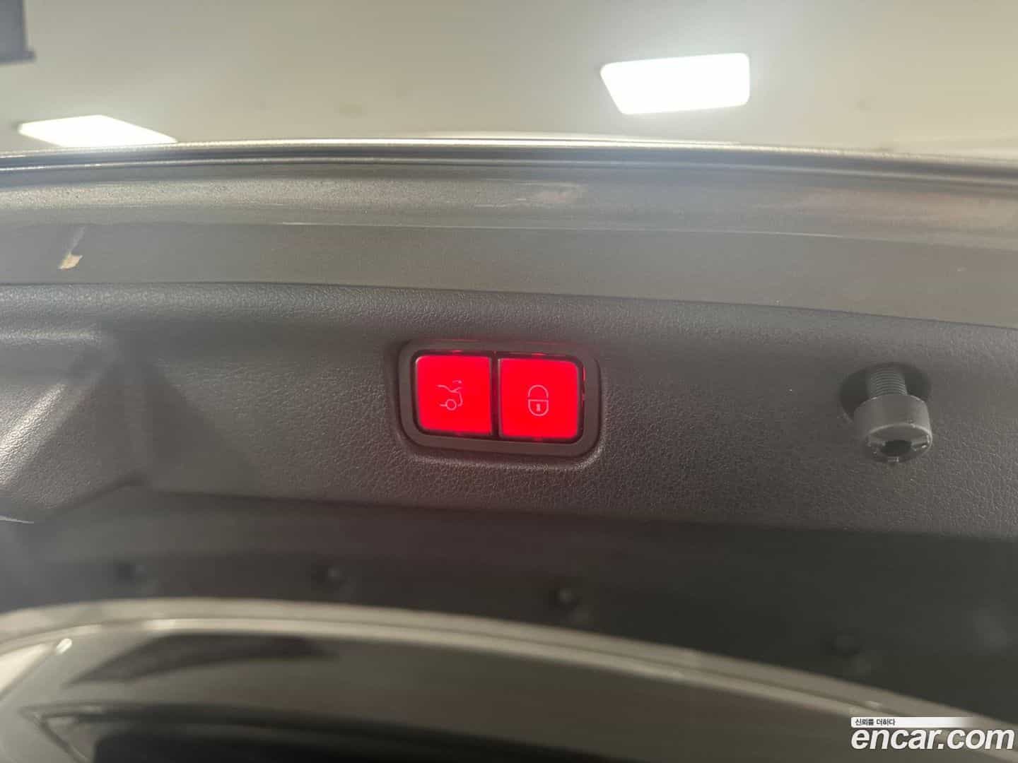 C-Class Mercedes-Benz 2022.3-OPTION-023