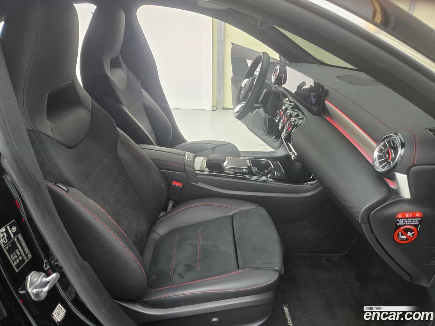 CLA-Class Mercedes-Benz 2022.11-OPTION-015