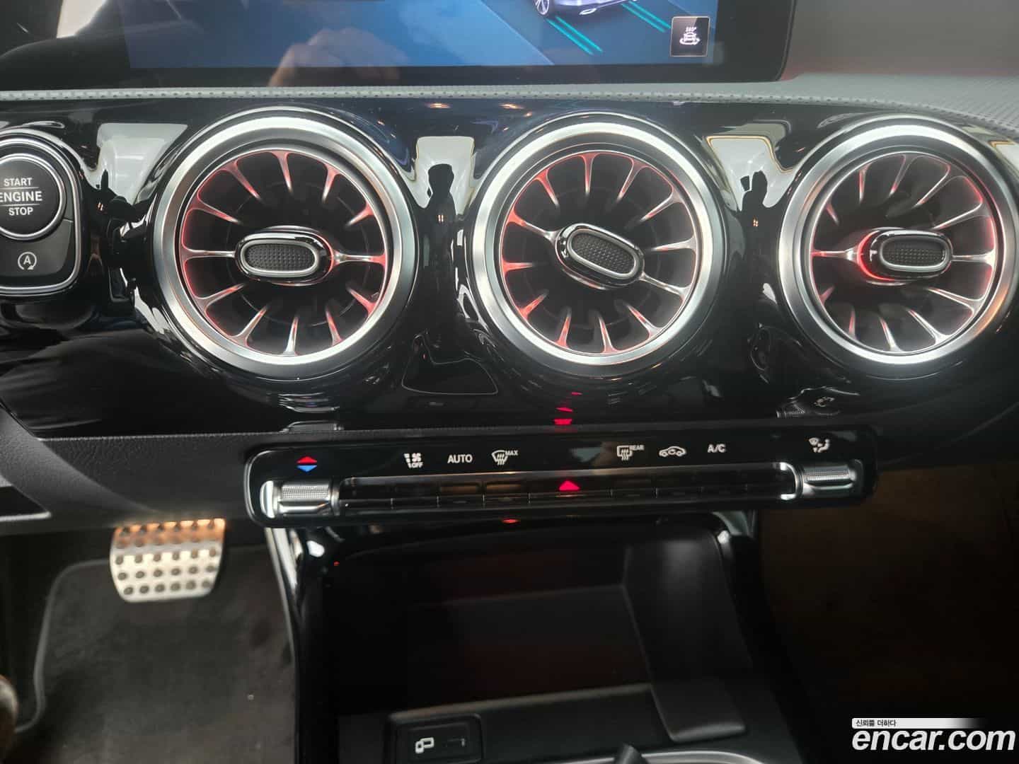 CLA-Class Mercedes-Benz 2022.11-OPTION-018