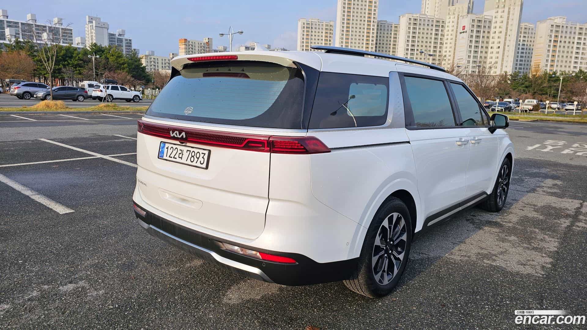 Canival Kia 2023.11-OUTER-002