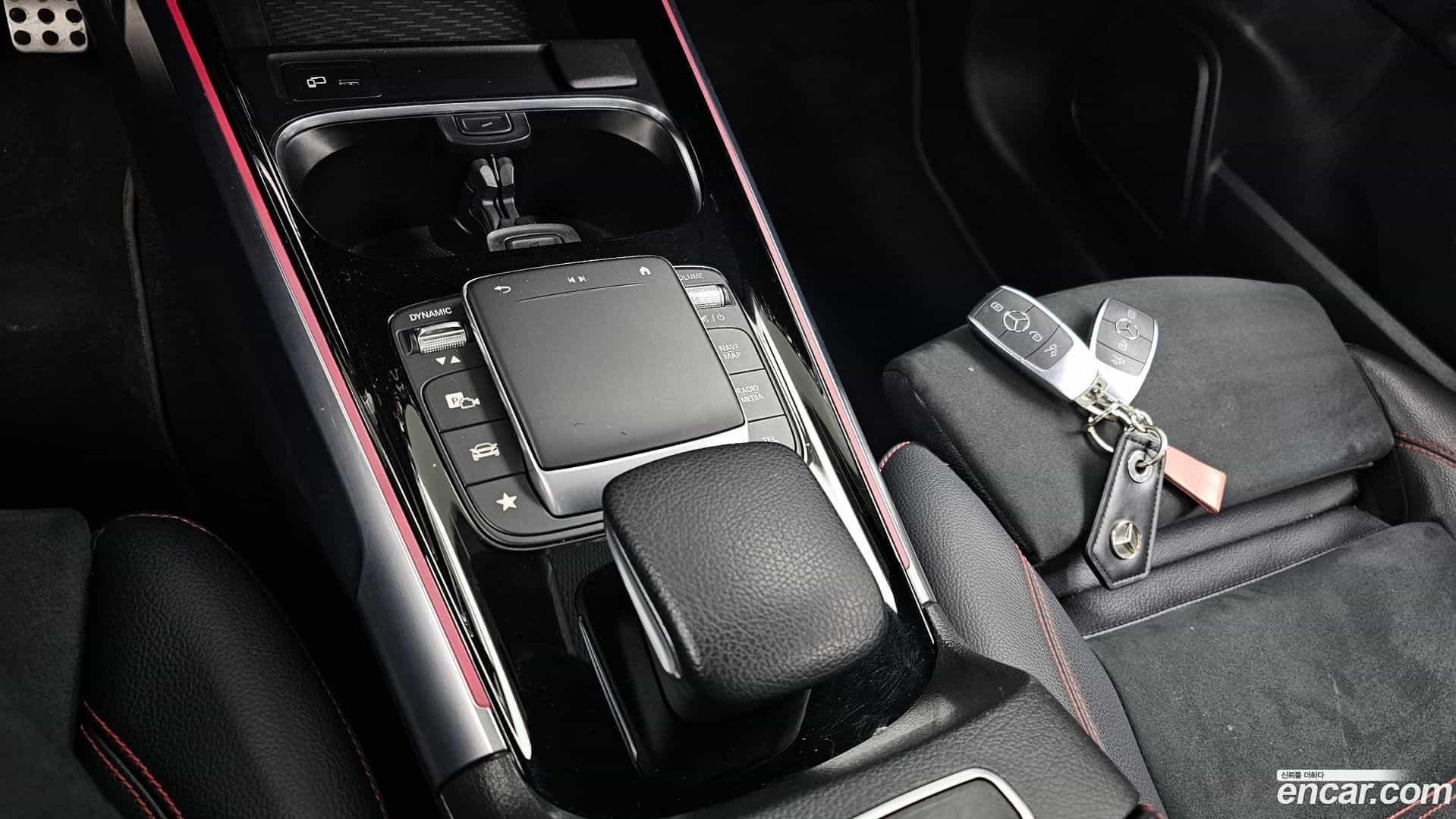 GLB-Class Mercedes-Benz 2021.3-OPTION-022