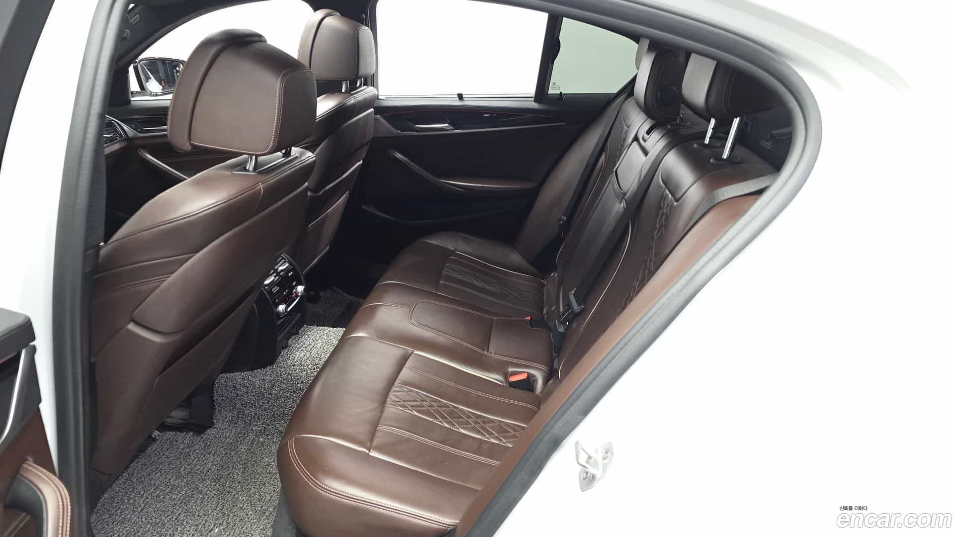 5-Series BMW 2019.4-INNER-036