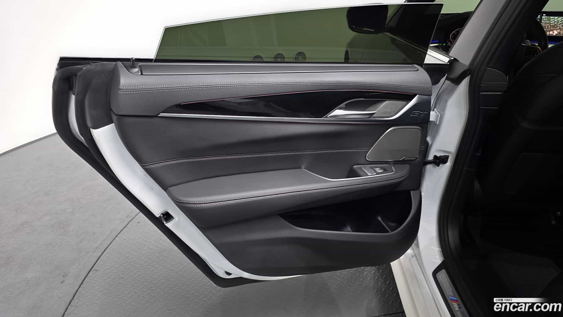 Gran Turismo BMW 2024.4-INNER-035
