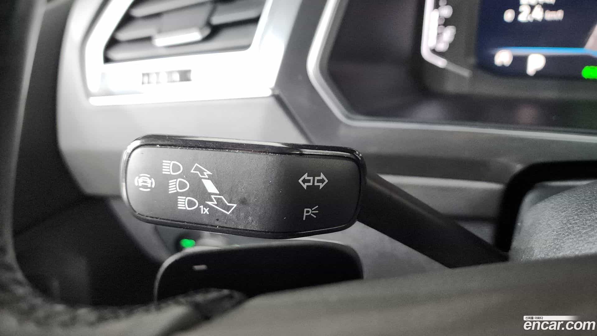 Tiguan Volkswagen 2024.4-OPTION-049