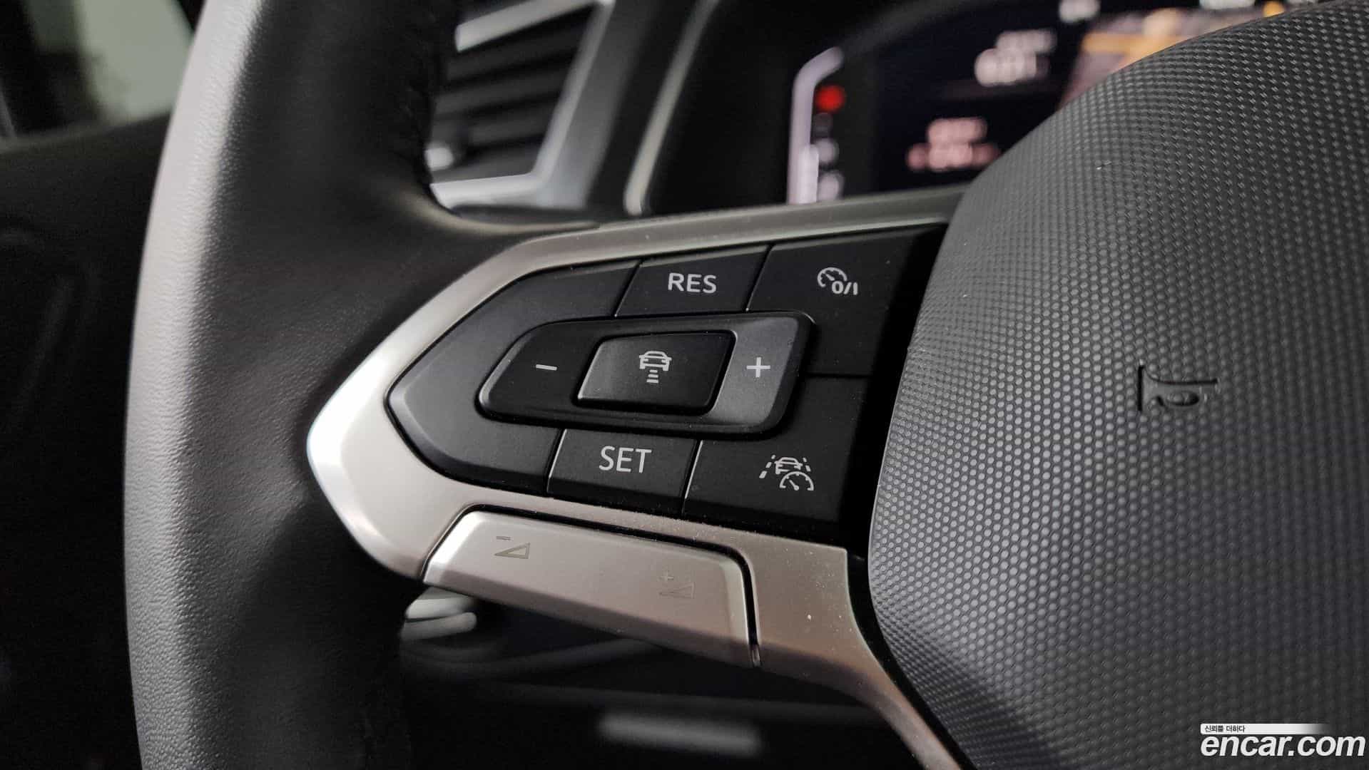 Tiguan Volkswagen 2024.4-OPTION-051