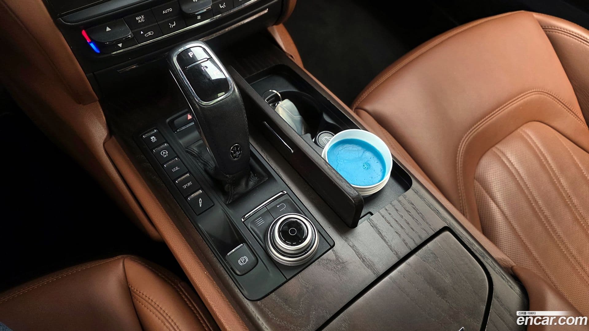 Main__Slider__Photo:Quattroporte Maserati 2020.11-8