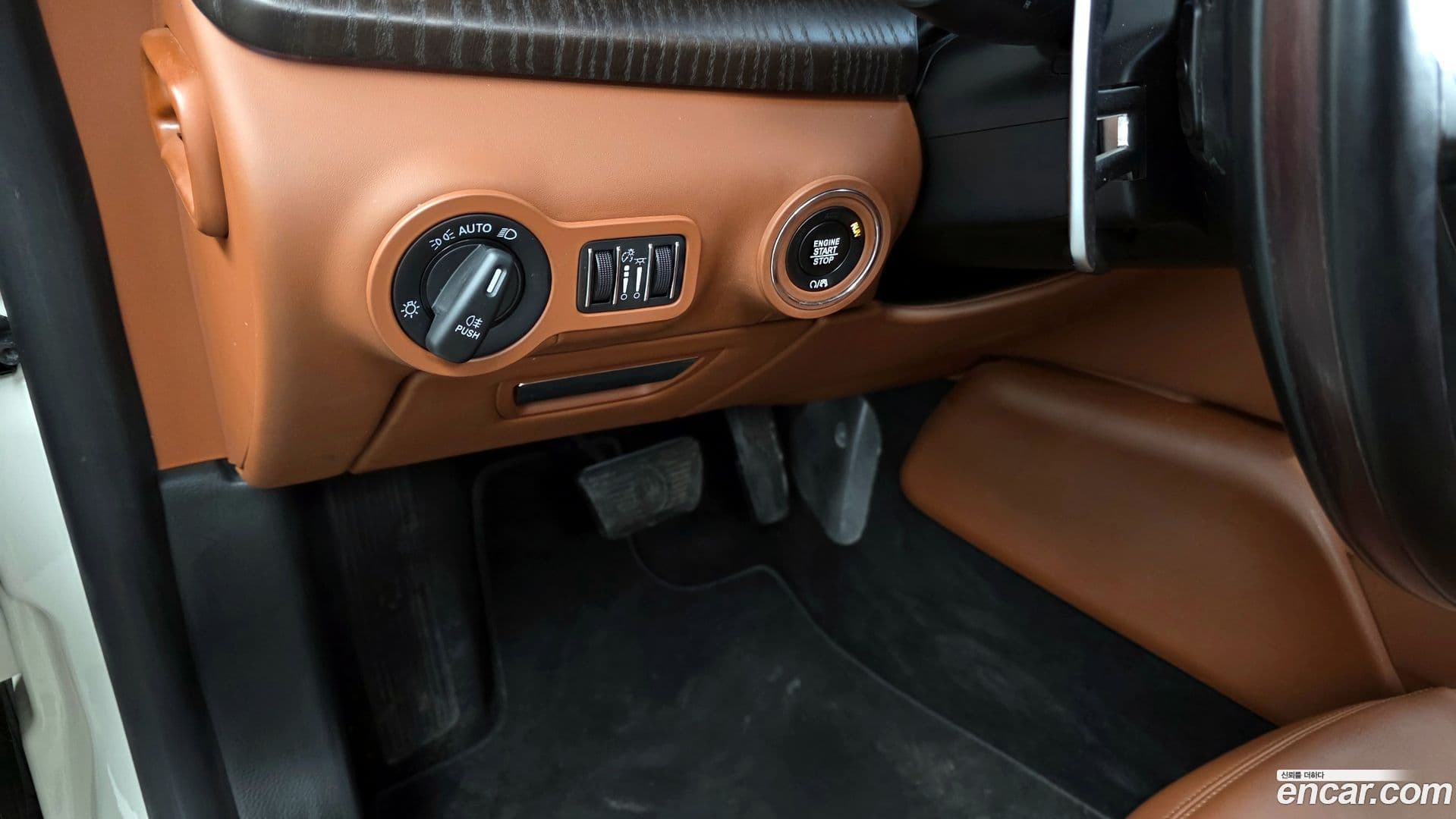 Main__Slider__Photo:Quattroporte Maserati 2020.11-17