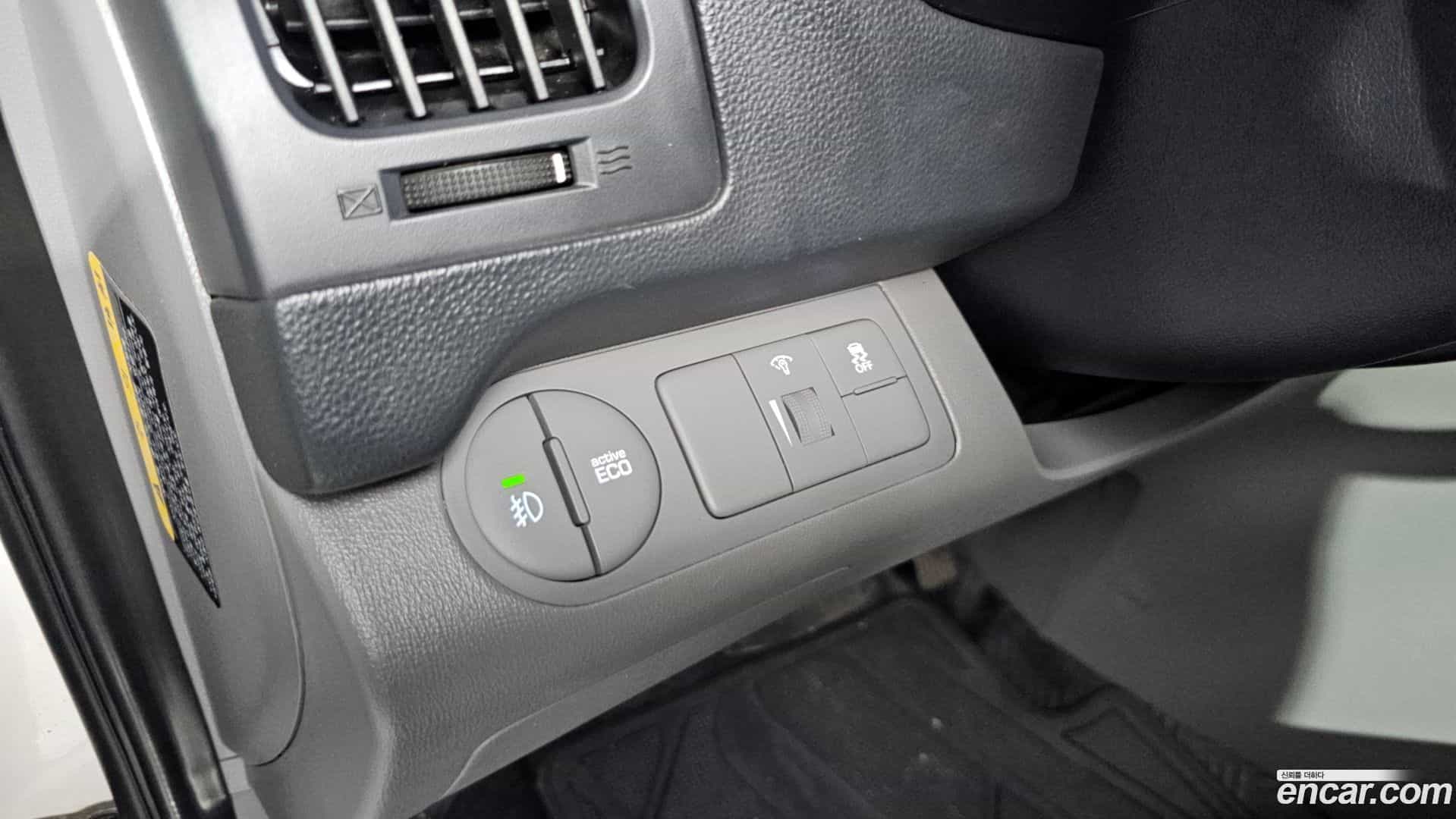 Starex Hyundai 2020.6-OPTION-023