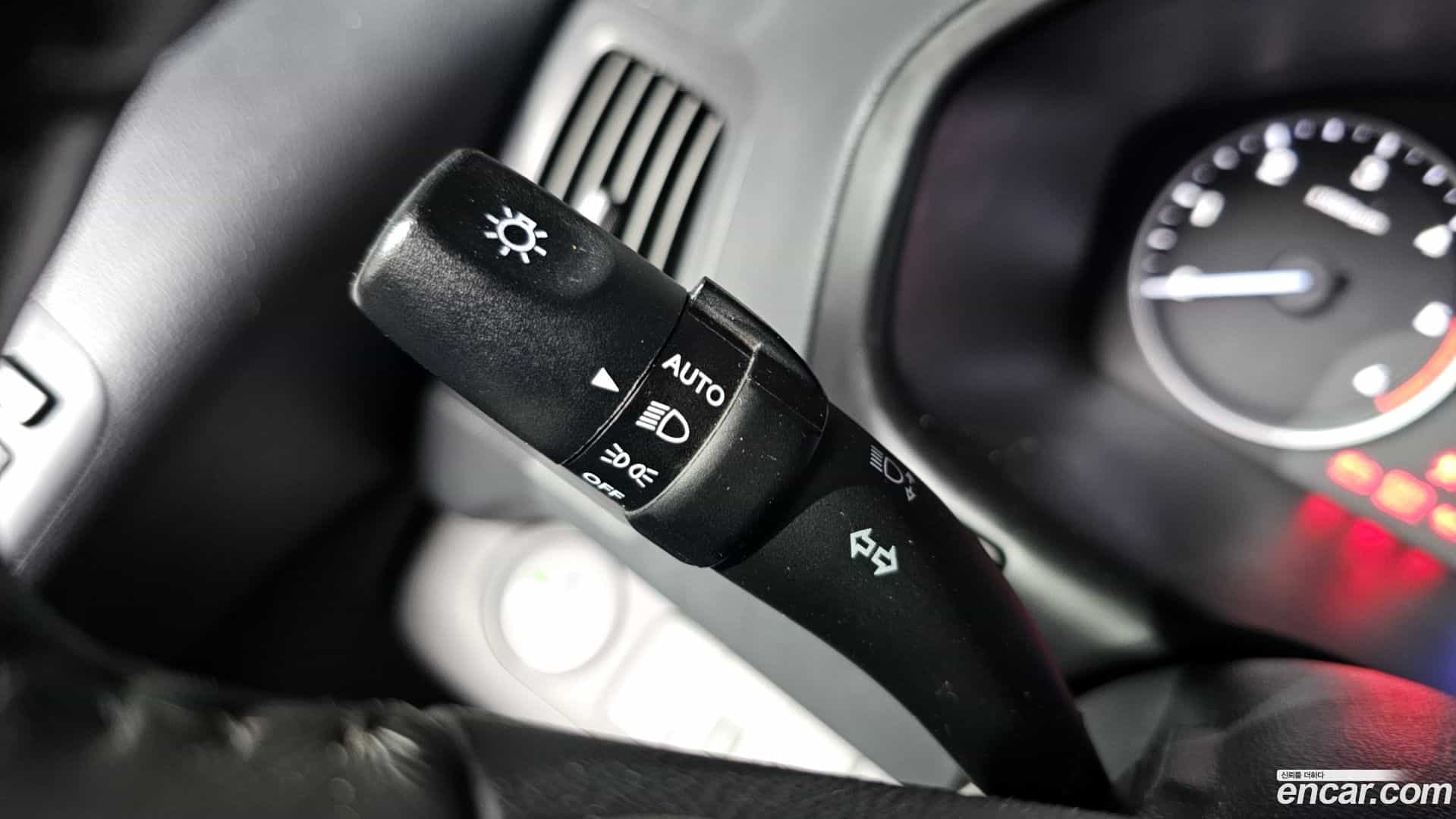 Starex Hyundai 2020.6-OPTION-041