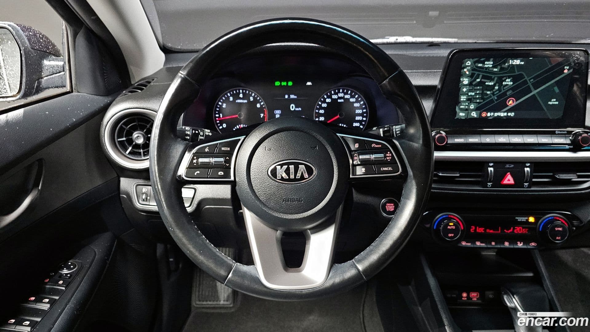Main__Slider__Photo:K3 Kia 2019.6-12