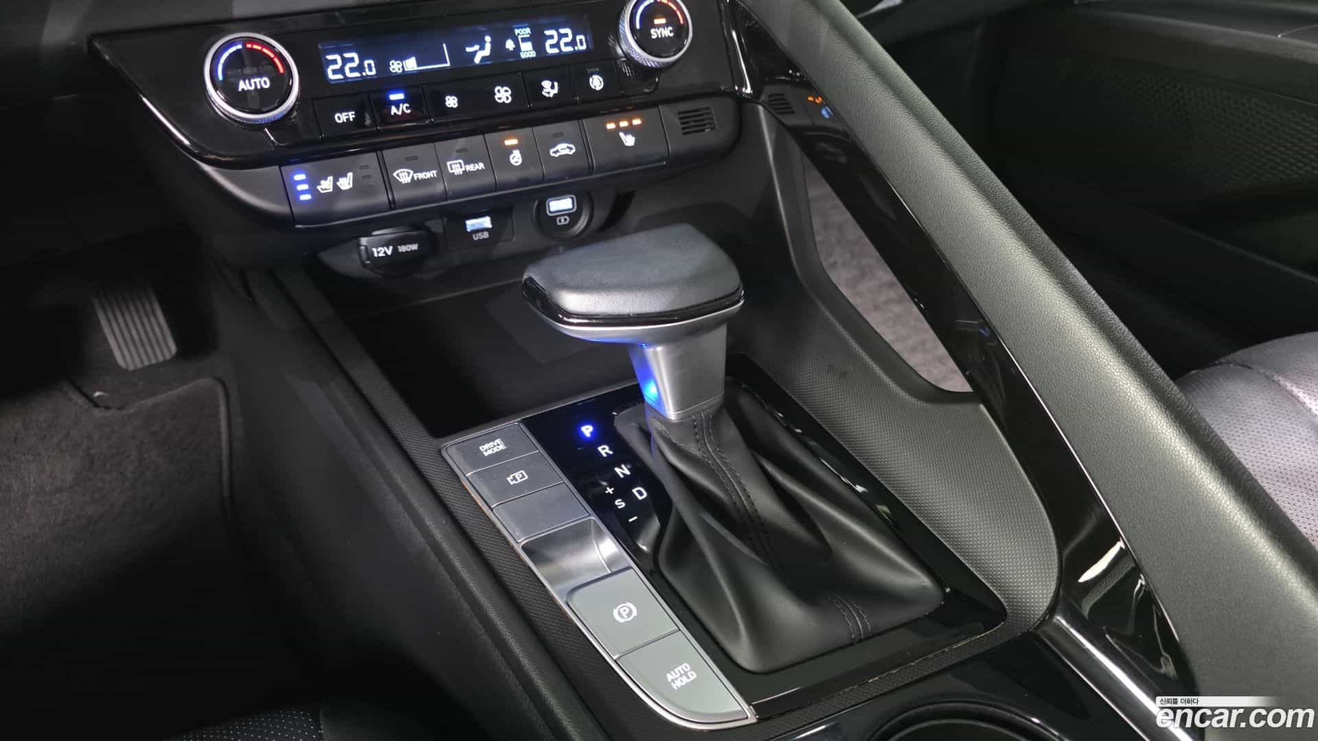 AVANTE Hyundai 2021.5-INNER-009