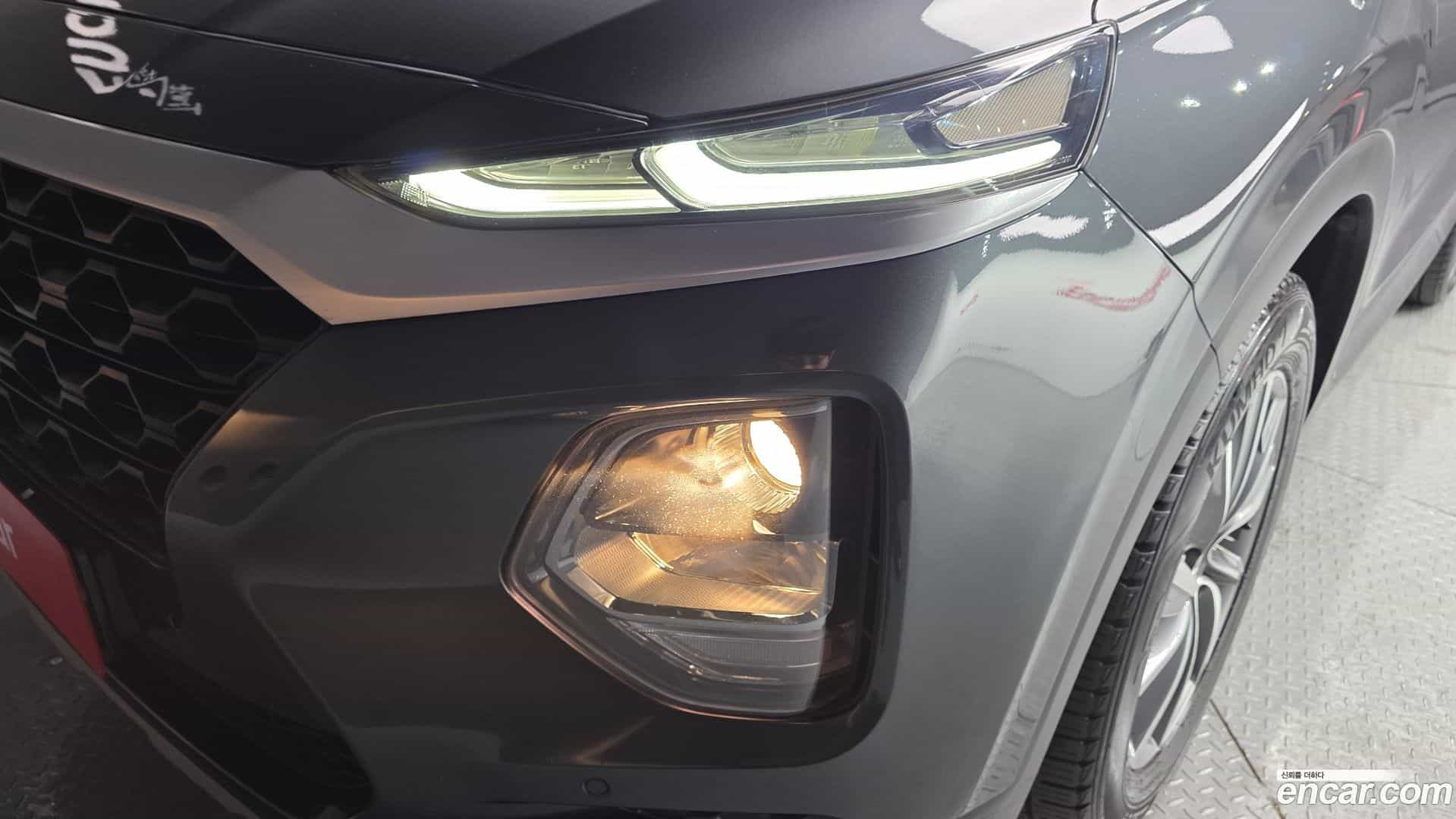 Santafe Hyundai 2018.2-OUTER-032