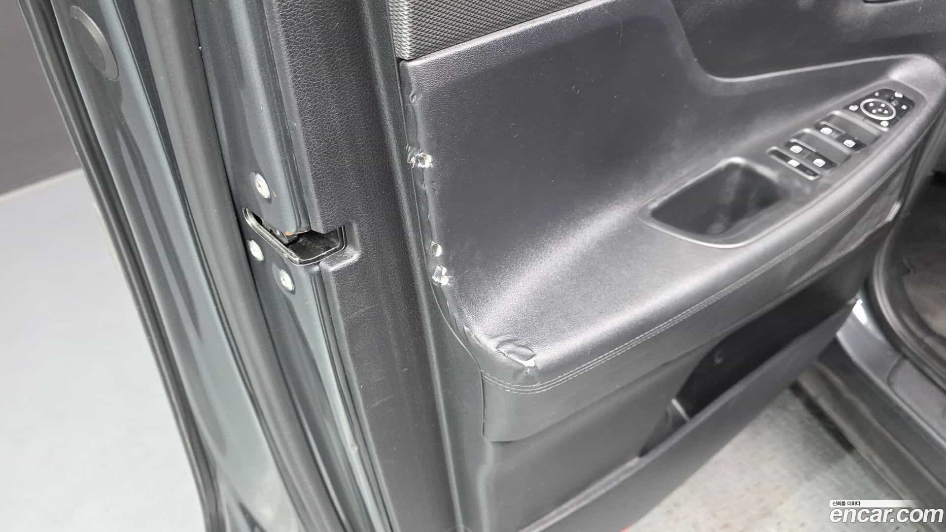 Santafe Hyundai 2018.2-OPTION-041