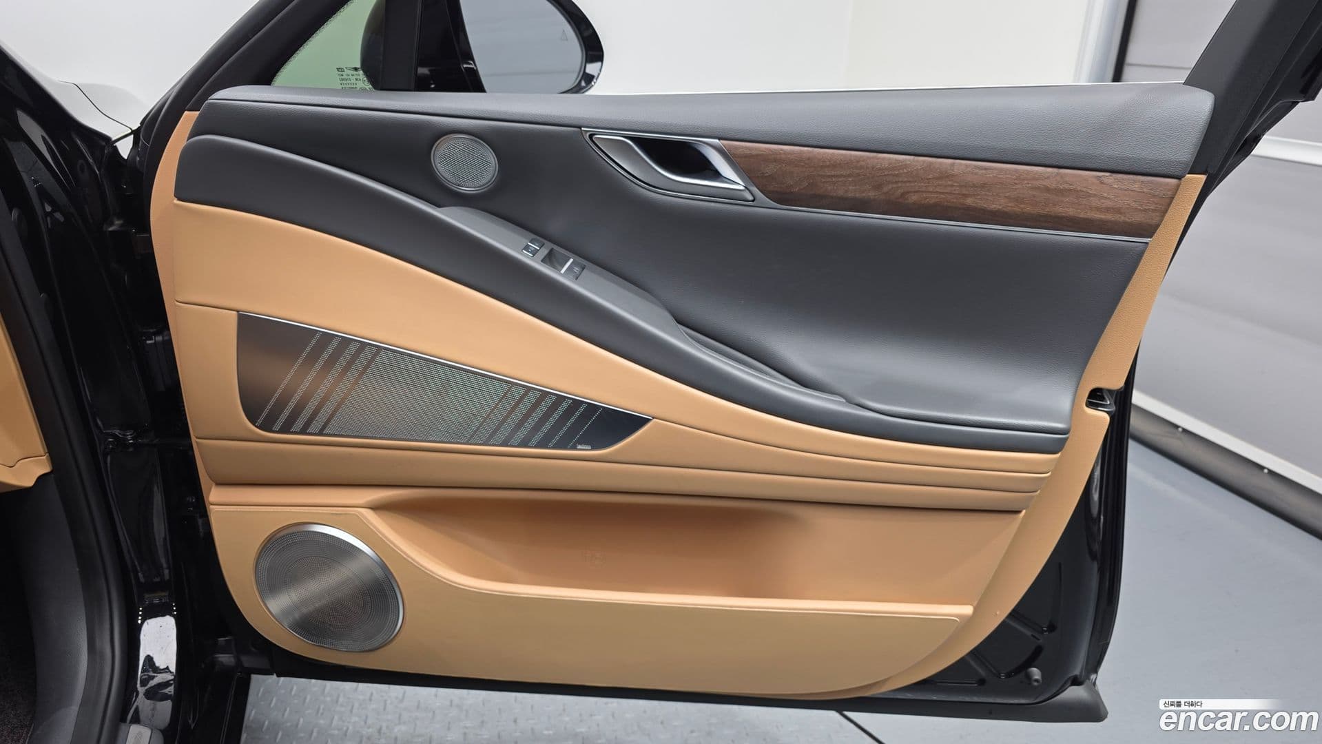 Main__Slider__Photo:G80 Genesis 2022.0-34