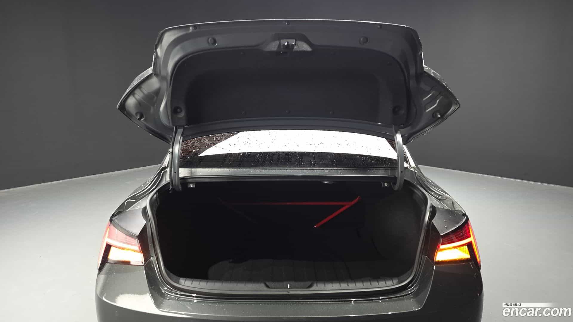 AVANTE Hyundai 2023.1-OPTION-024