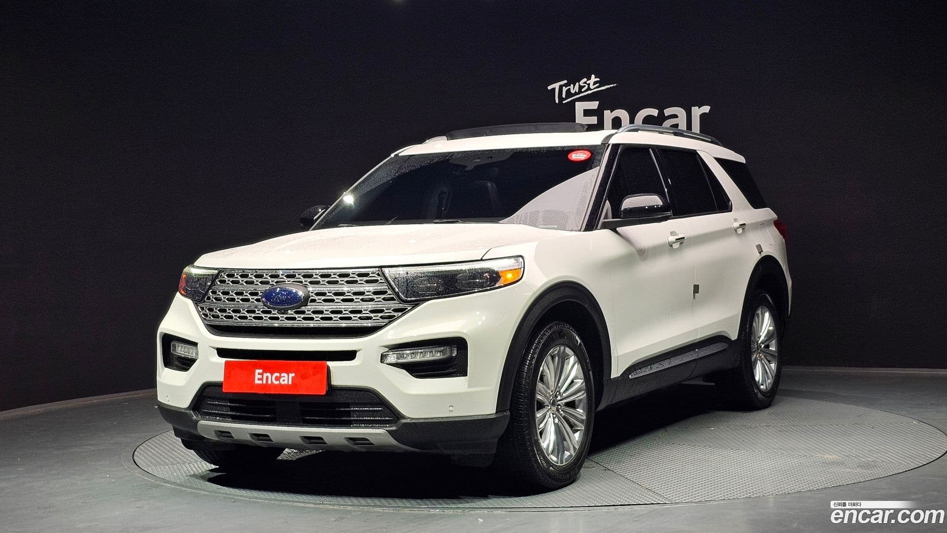 Main__Slider__Photo:Explorer Ford 2021.11-0
