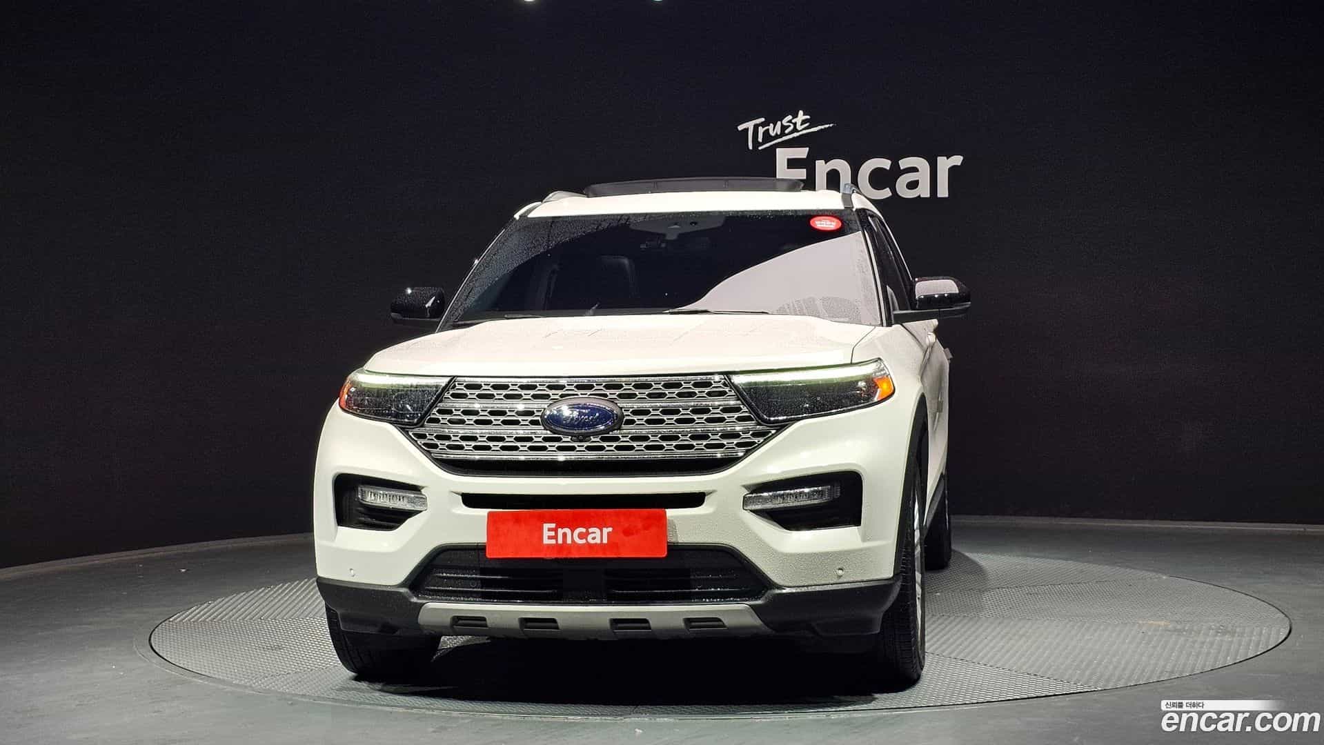 Explorer Ford 2021.11-OUTER-003