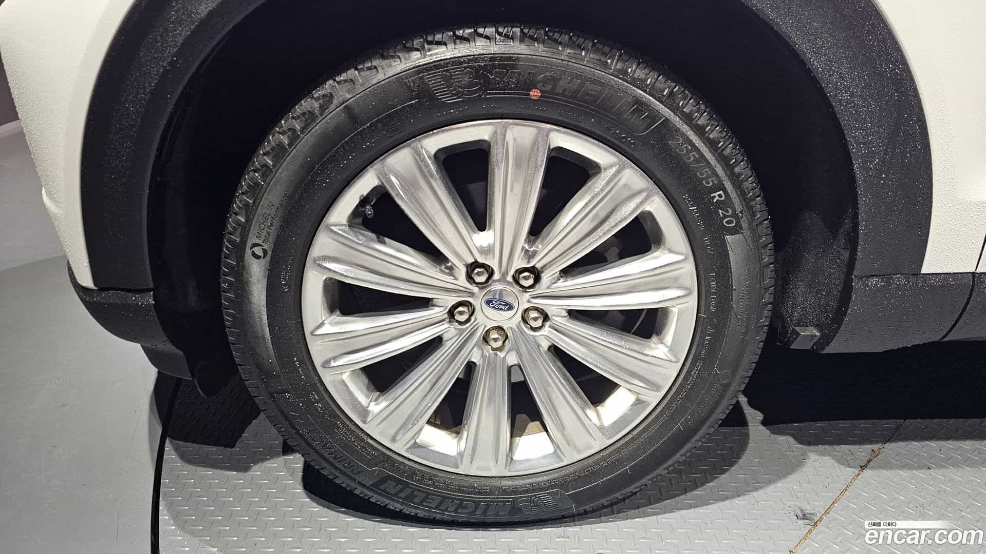 Explorer Ford 2021.11-OUTER-005