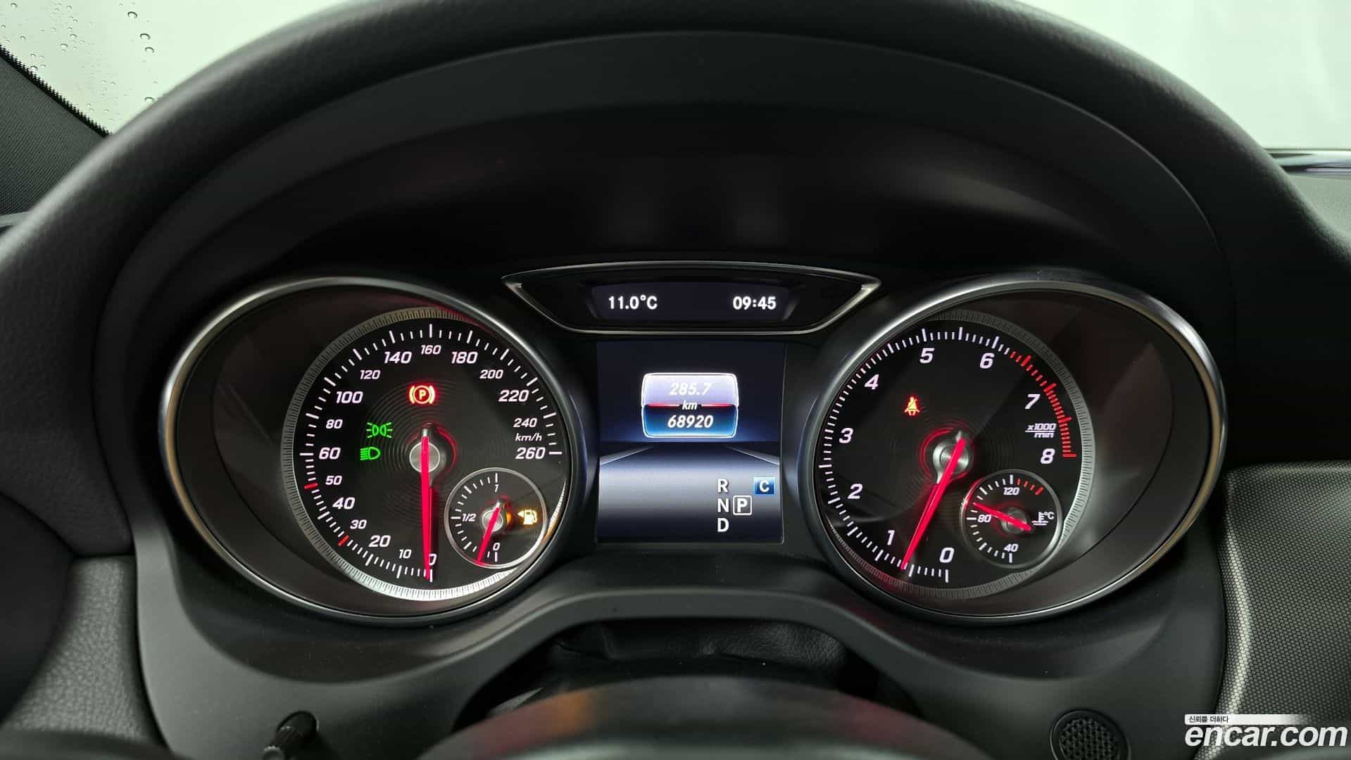 CLA-Class Mercedes-Benz 2018.9-INNER-008