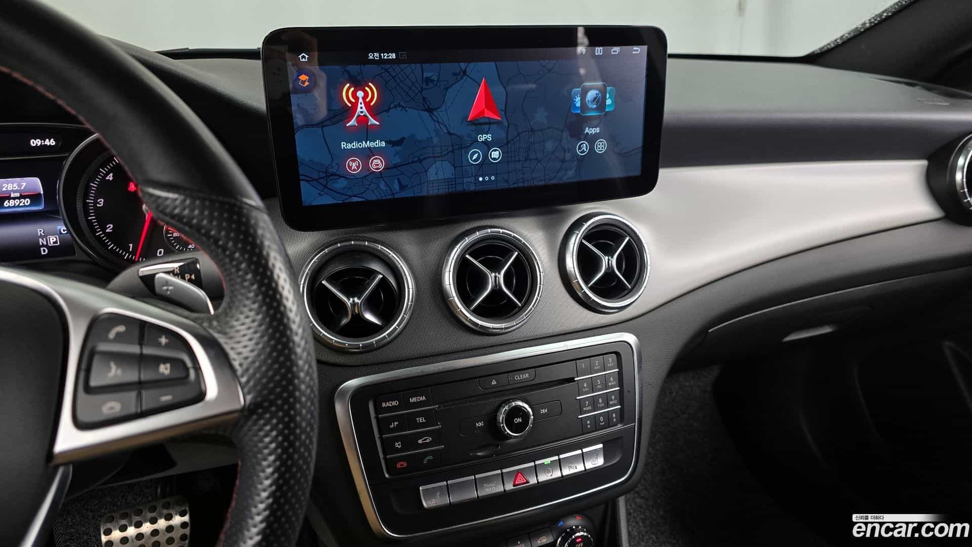 CLA-Class Mercedes-Benz 2018.9-OPTION-018
