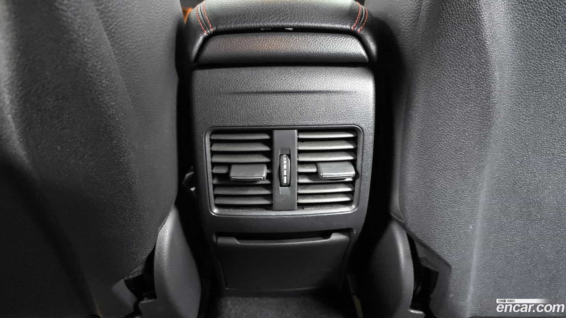 CLA-Class Mercedes-Benz 2018.9-OPTION-023