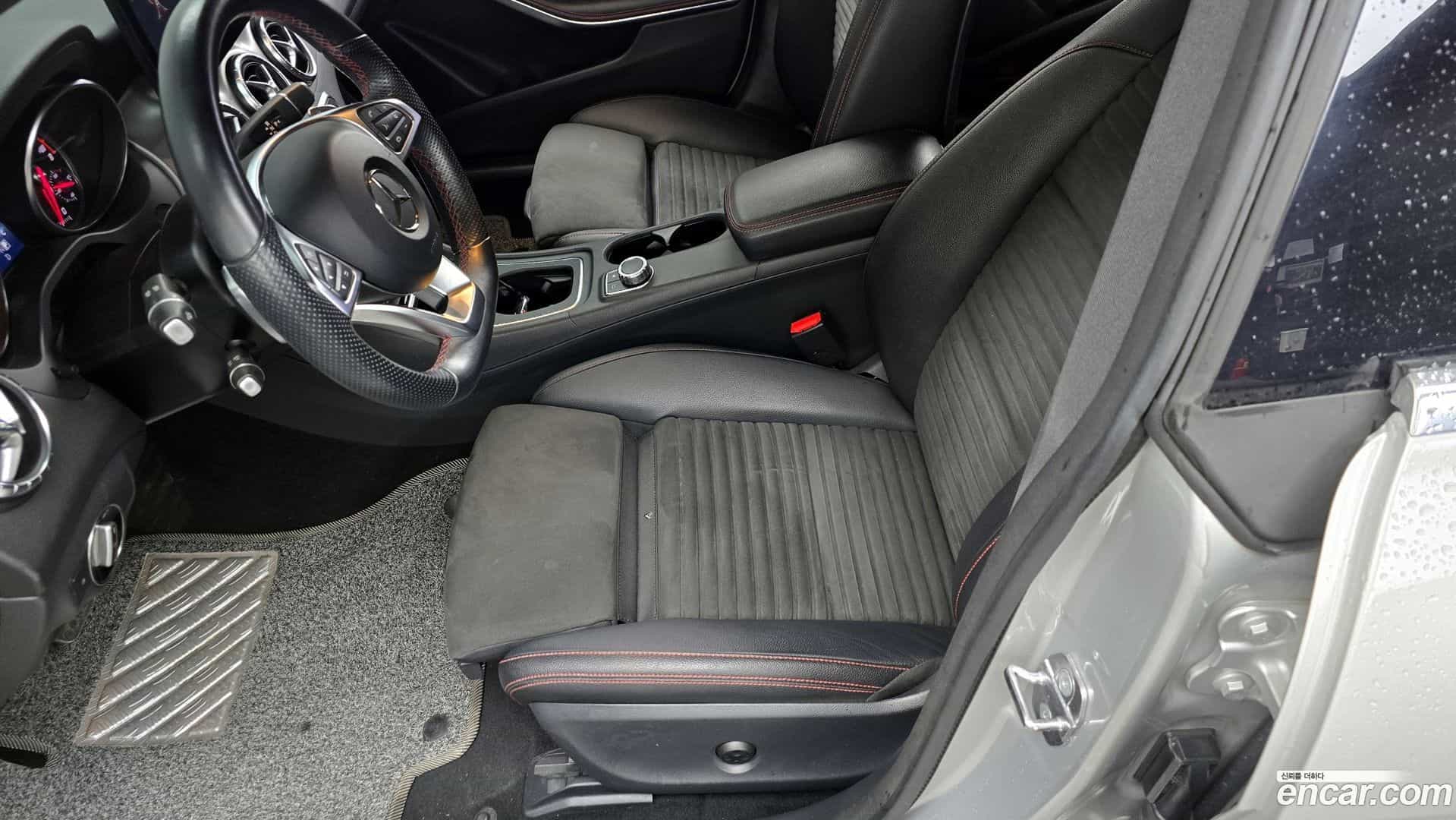 CLA-Class Mercedes-Benz 2018.9-OPTION-042