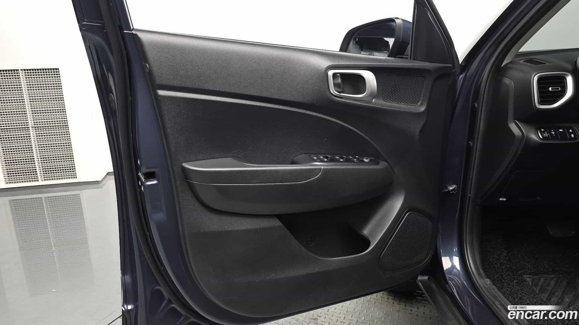 Venue Hyundai 2022.7-INNER-034