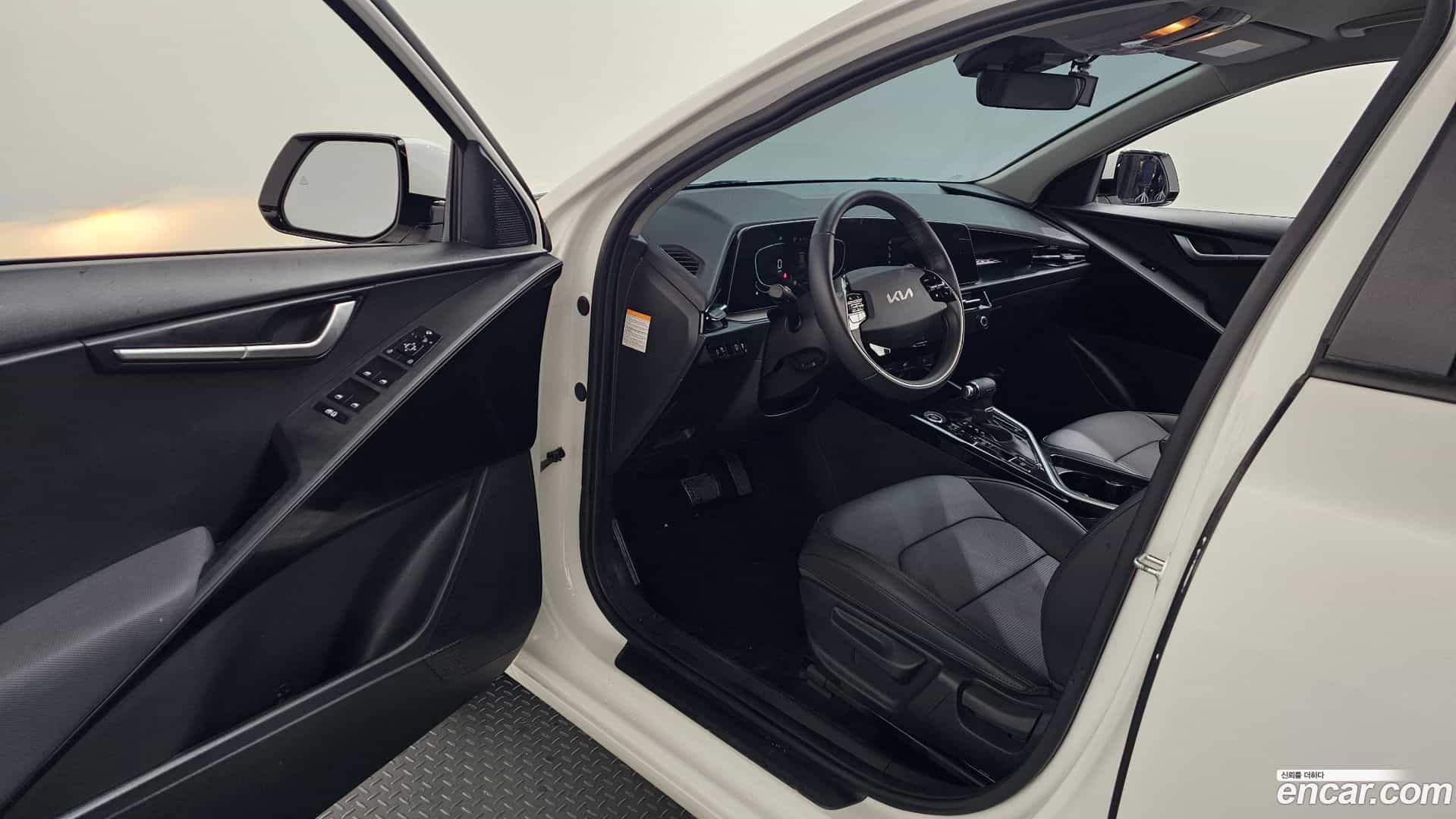 Niro Kia 2022.1-INNER-010
