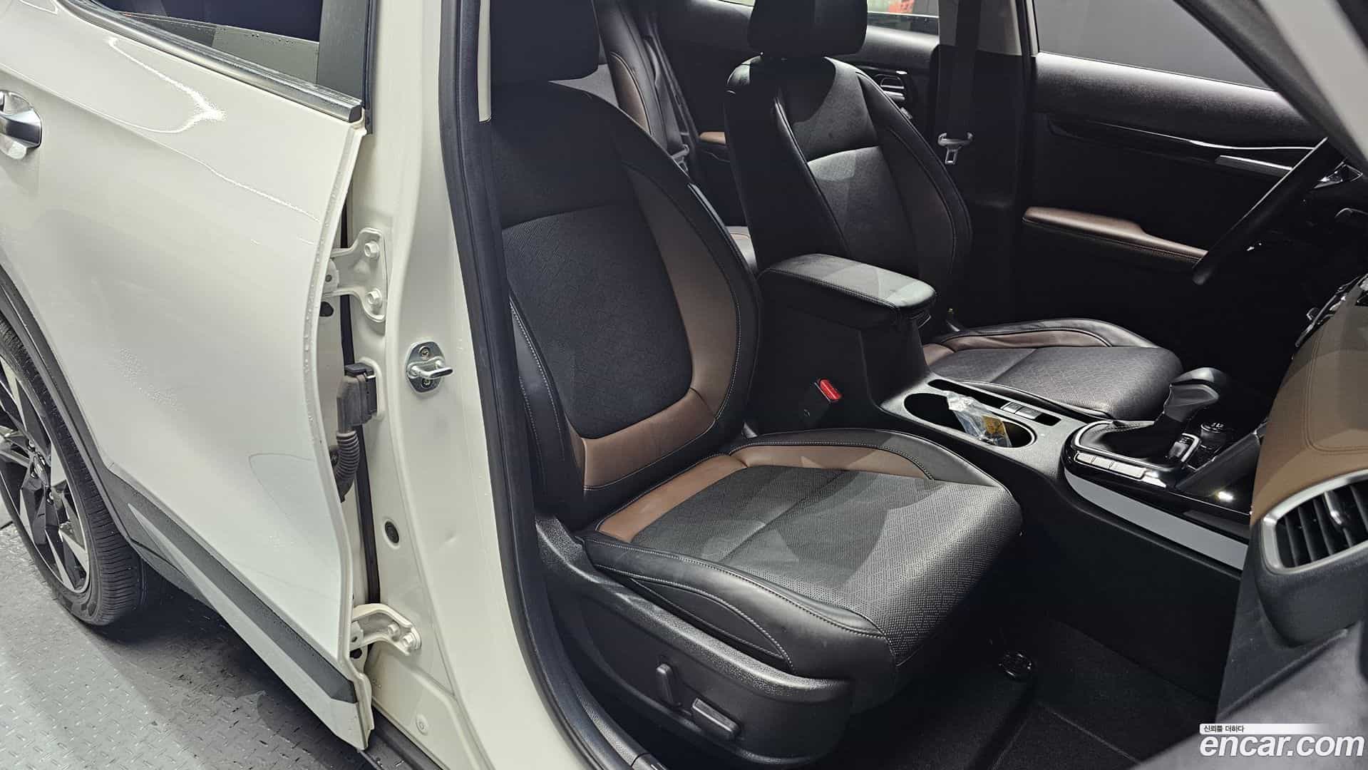 Seltos Kia 2020.8-OPTION-016