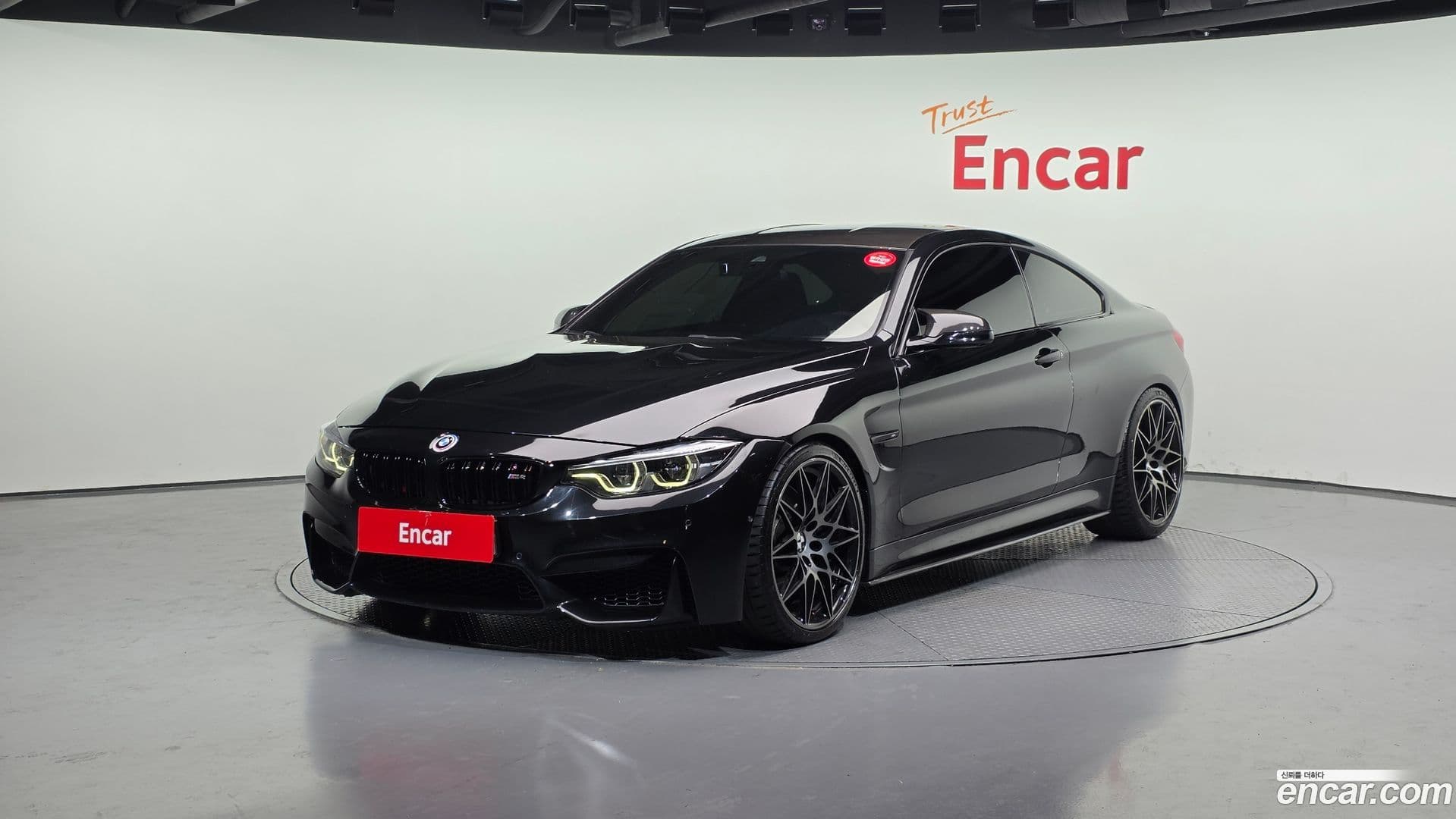Main__Slider__Photo:M4 BMW 2018.3-0