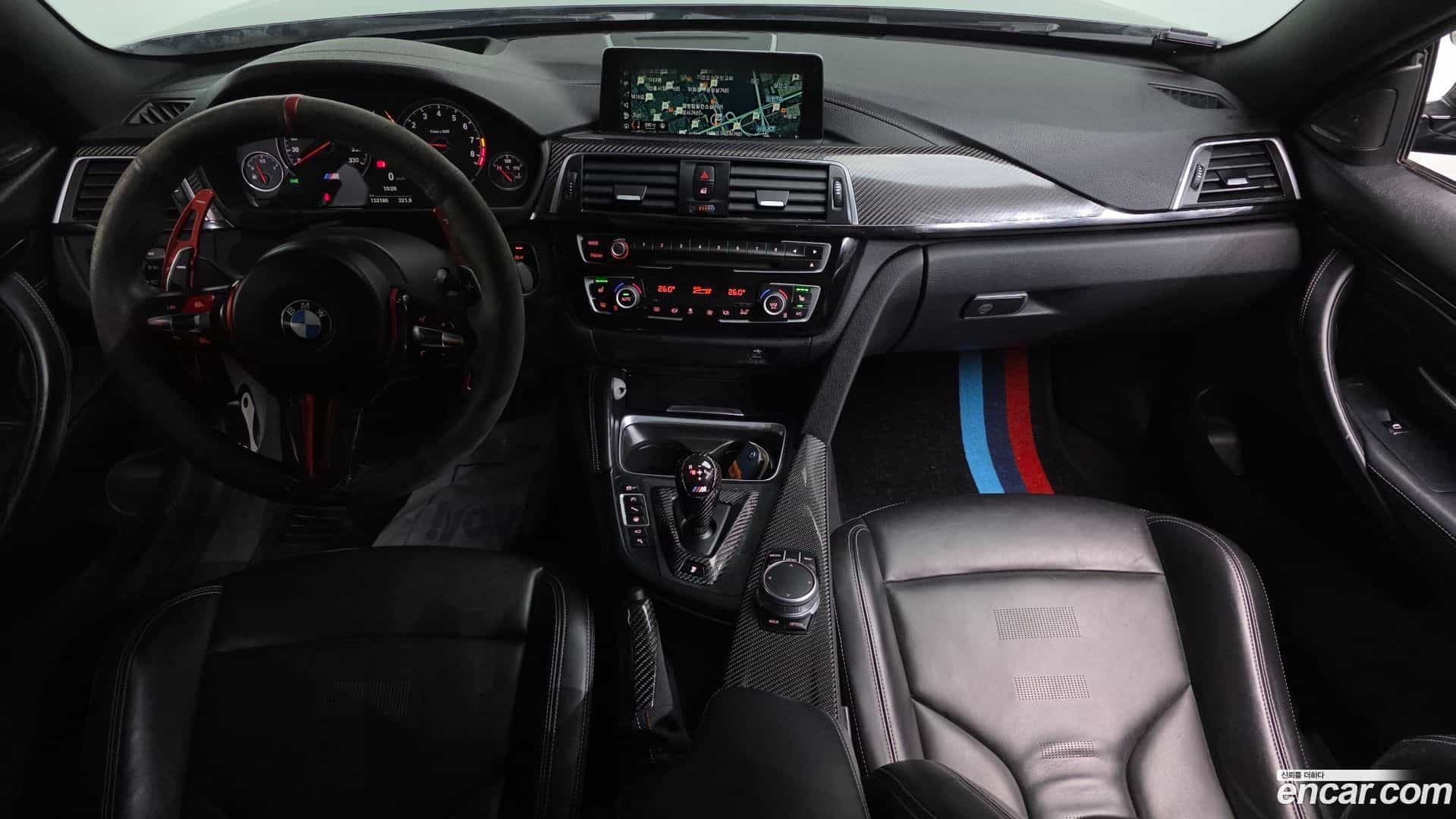 M4 BMW 2018.3-INNER-007