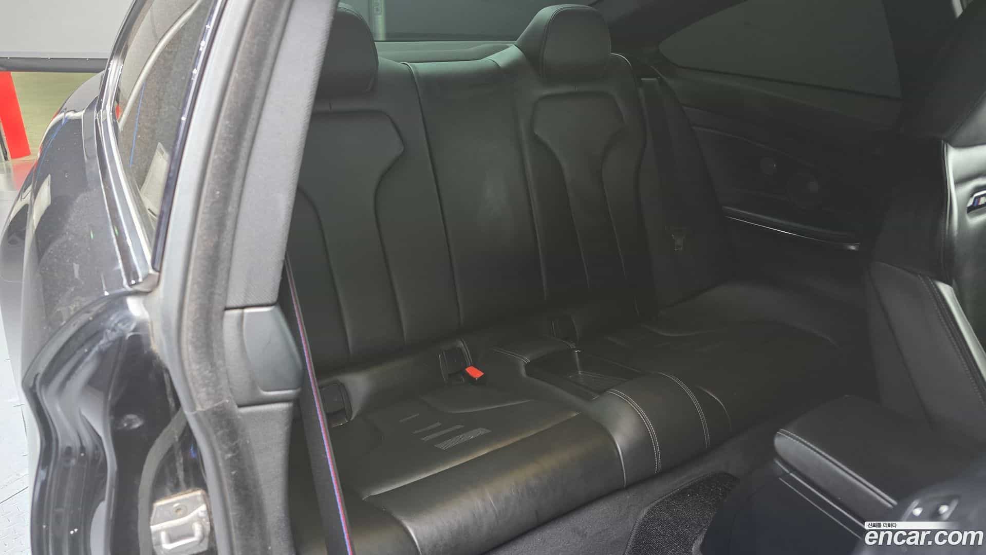 M4 BMW 2018.3-OPTION-015