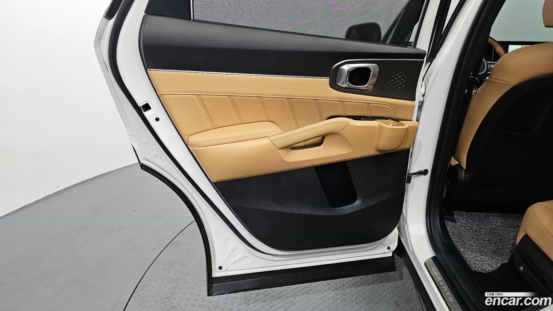 Sorento Kia 2023.6-INNER-035