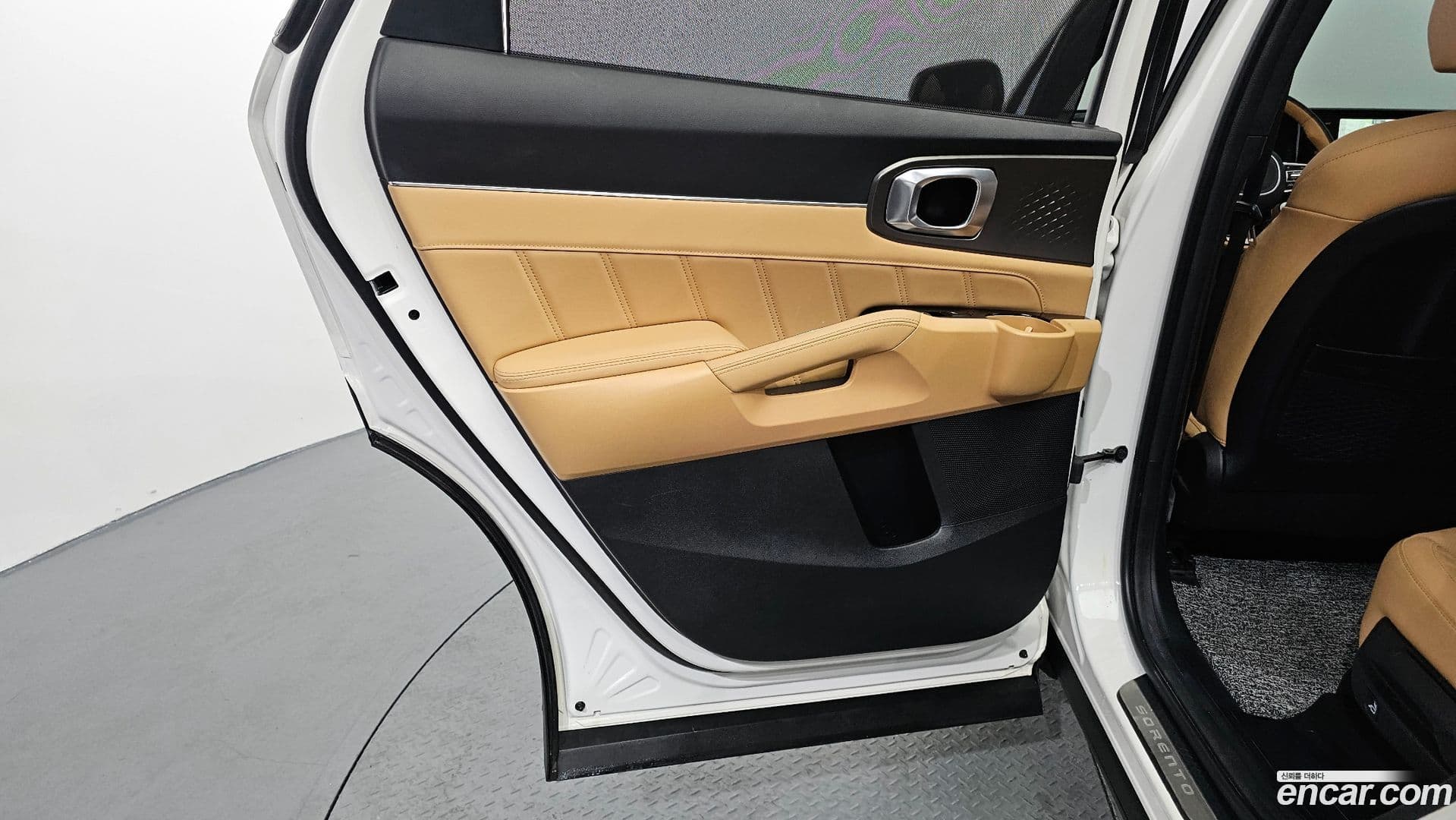 Main__Slider__Photo:Sorento Kia 2023.6-24