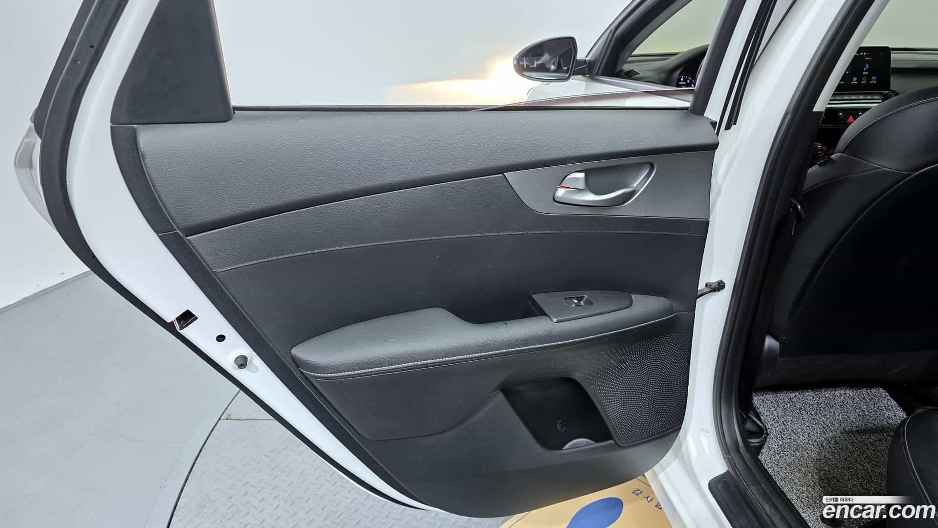 K3 Kia 2021.2-INNER-035
