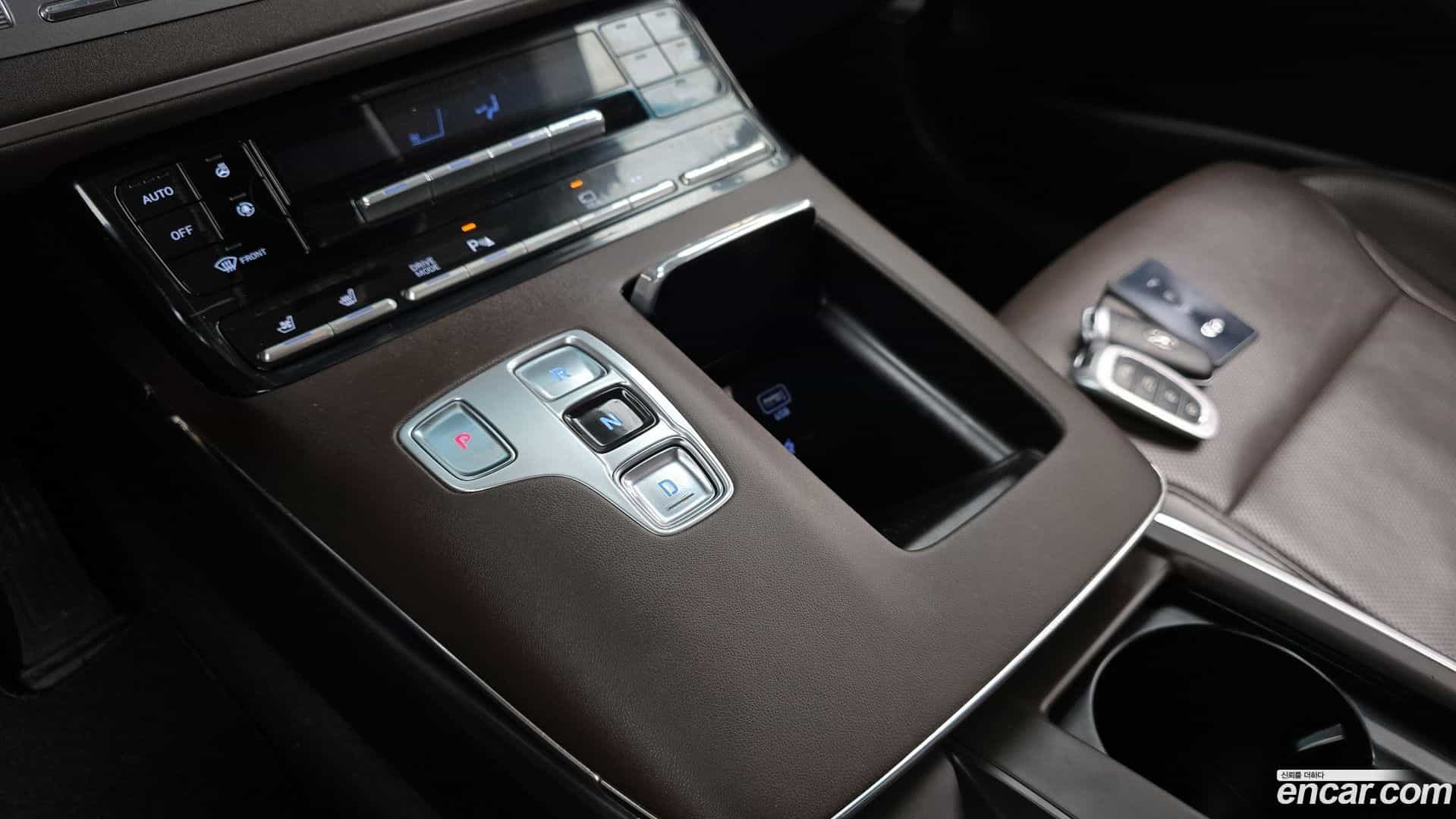 Grandeur Hyundai 2020.2-INNER-009
