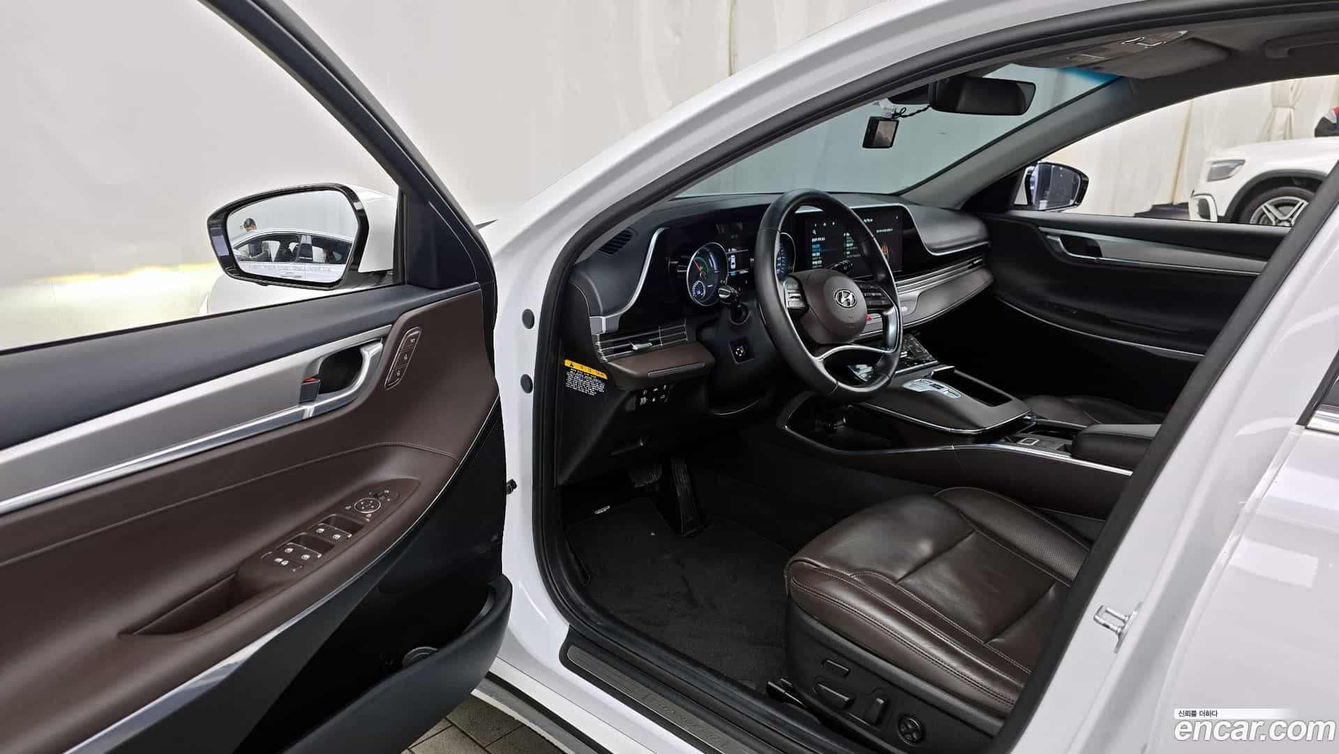 Grandeur Hyundai 2020.2-INNER-010