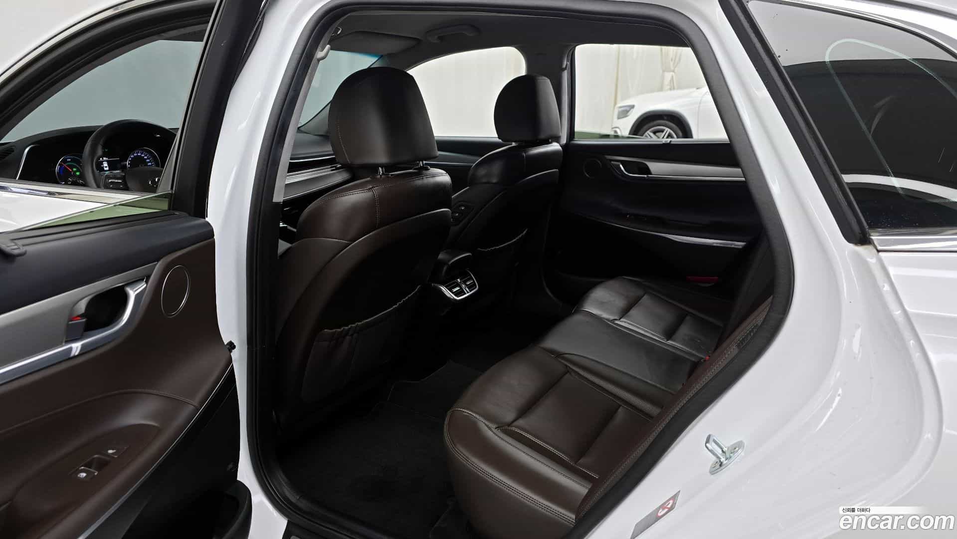 Grandeur Hyundai 2020.2-OPTION-015