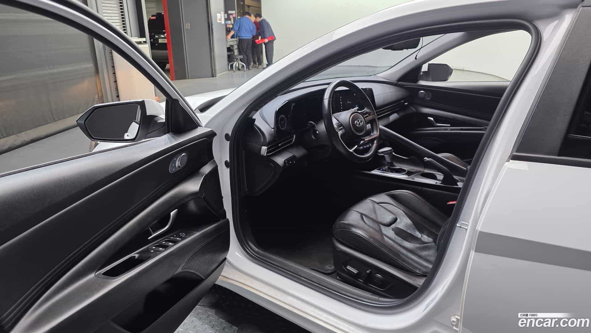 AVANTE Hyundai 2021.3-INNER-010