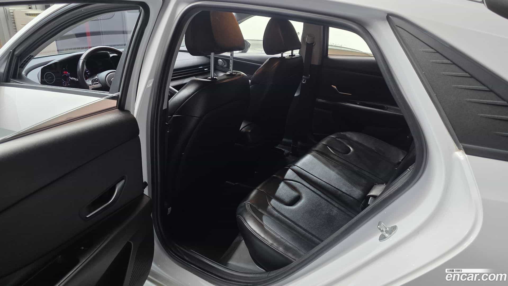 AVANTE Hyundai 2021.3-OPTION-015